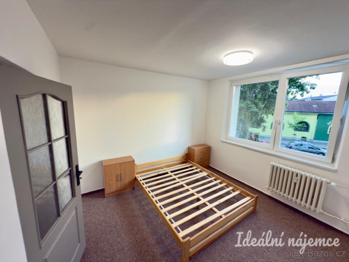 Pronájem bytu 2+1, , J. Palacha 26, Břeclav - 15.000,- Kč/mě - 4