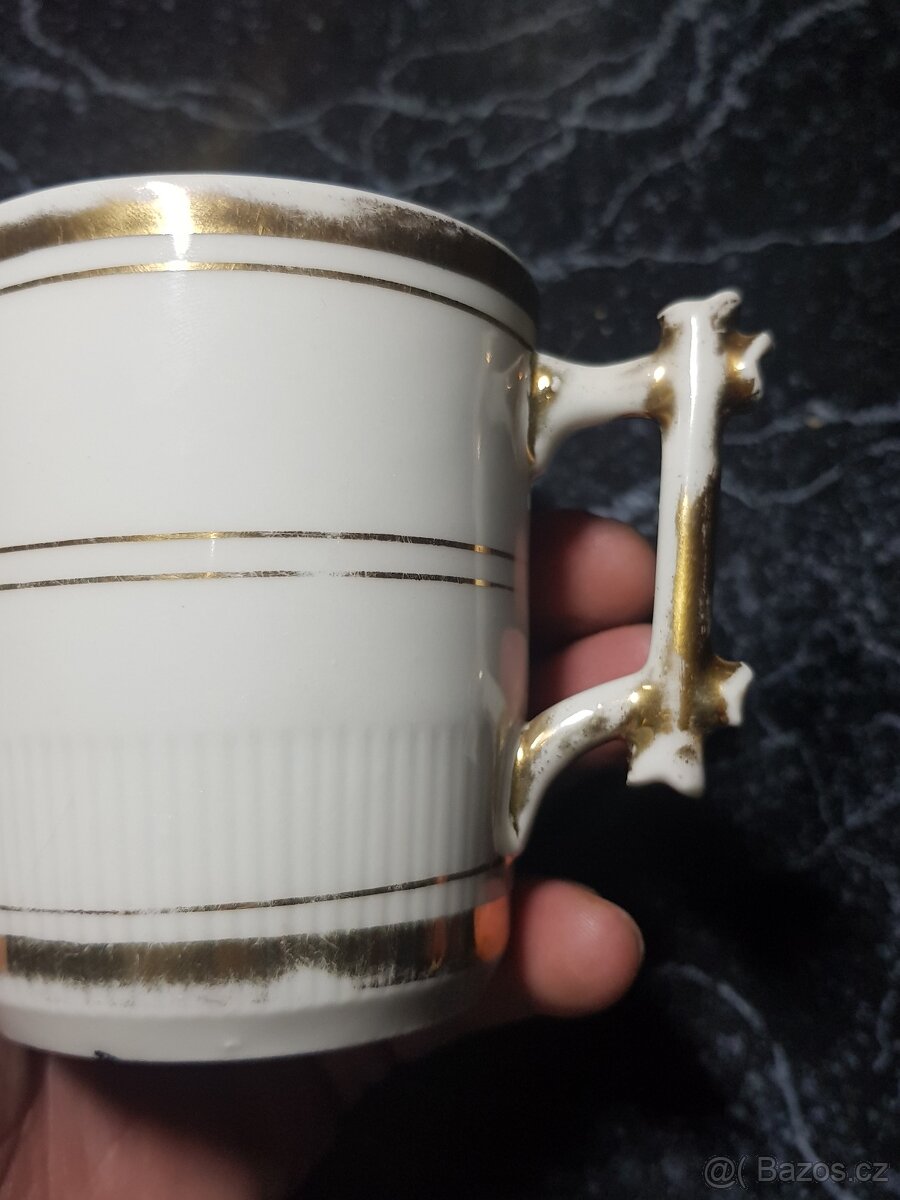 Starozitny hrnek - 4