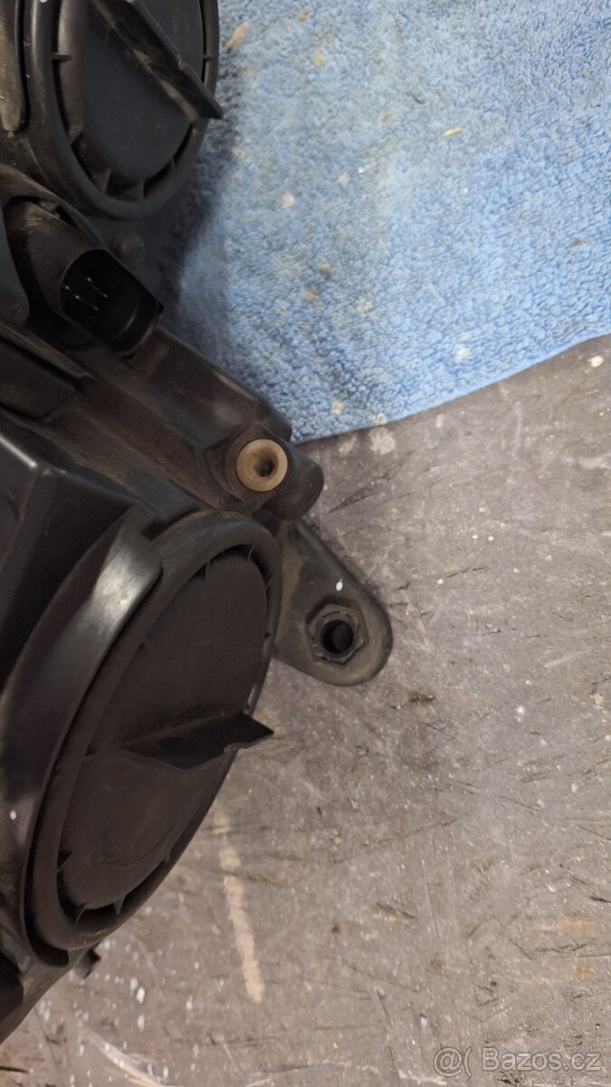 Leve svetlo xenon octavia 3 predlift - 4