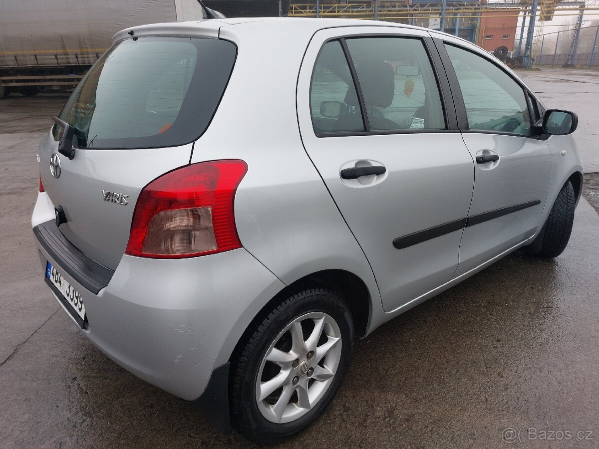 Toyota yaris Top - 4