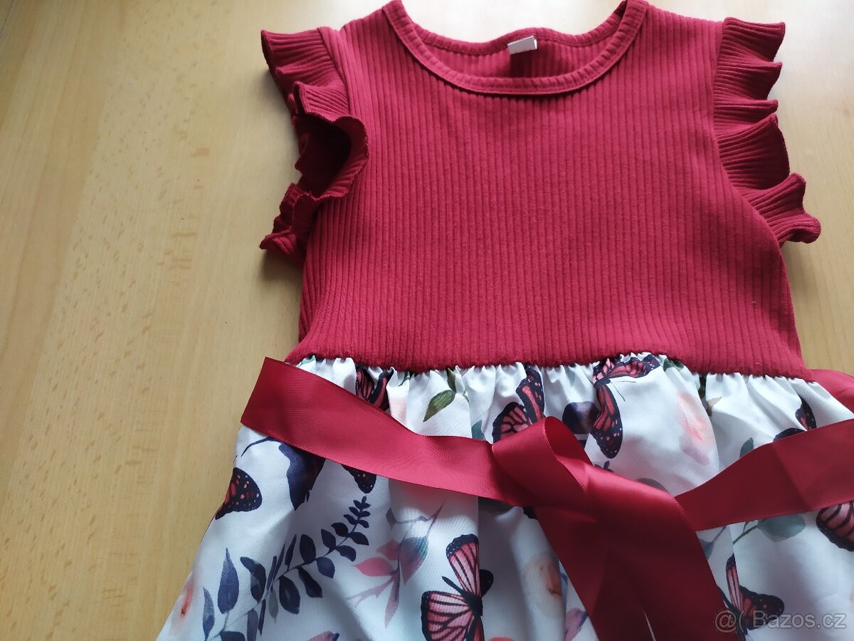 Dívčí šatičky vel. 130 - 4