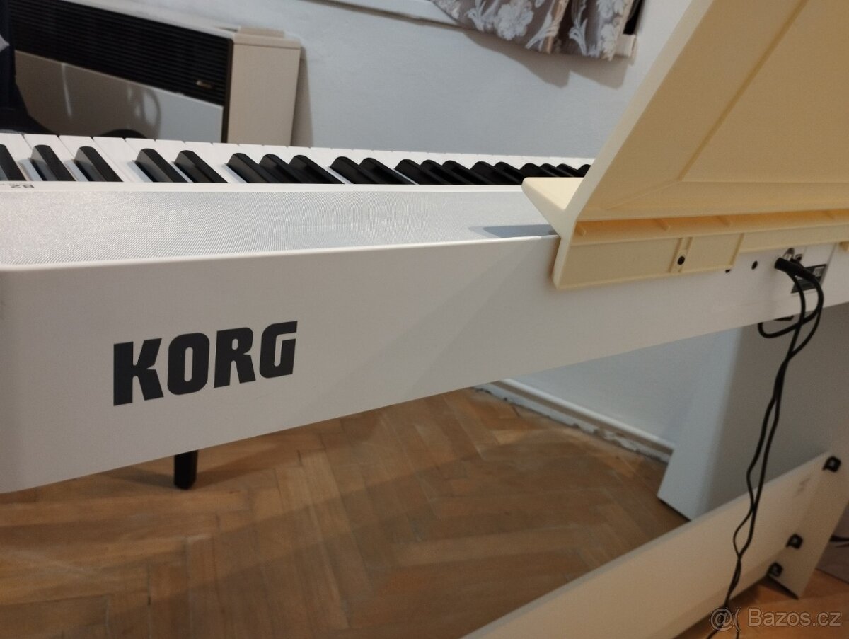 Klavír KORG B2 - 4