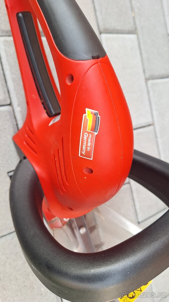 Prodám nůžky na živý plot se strunovou sekačkou - 4