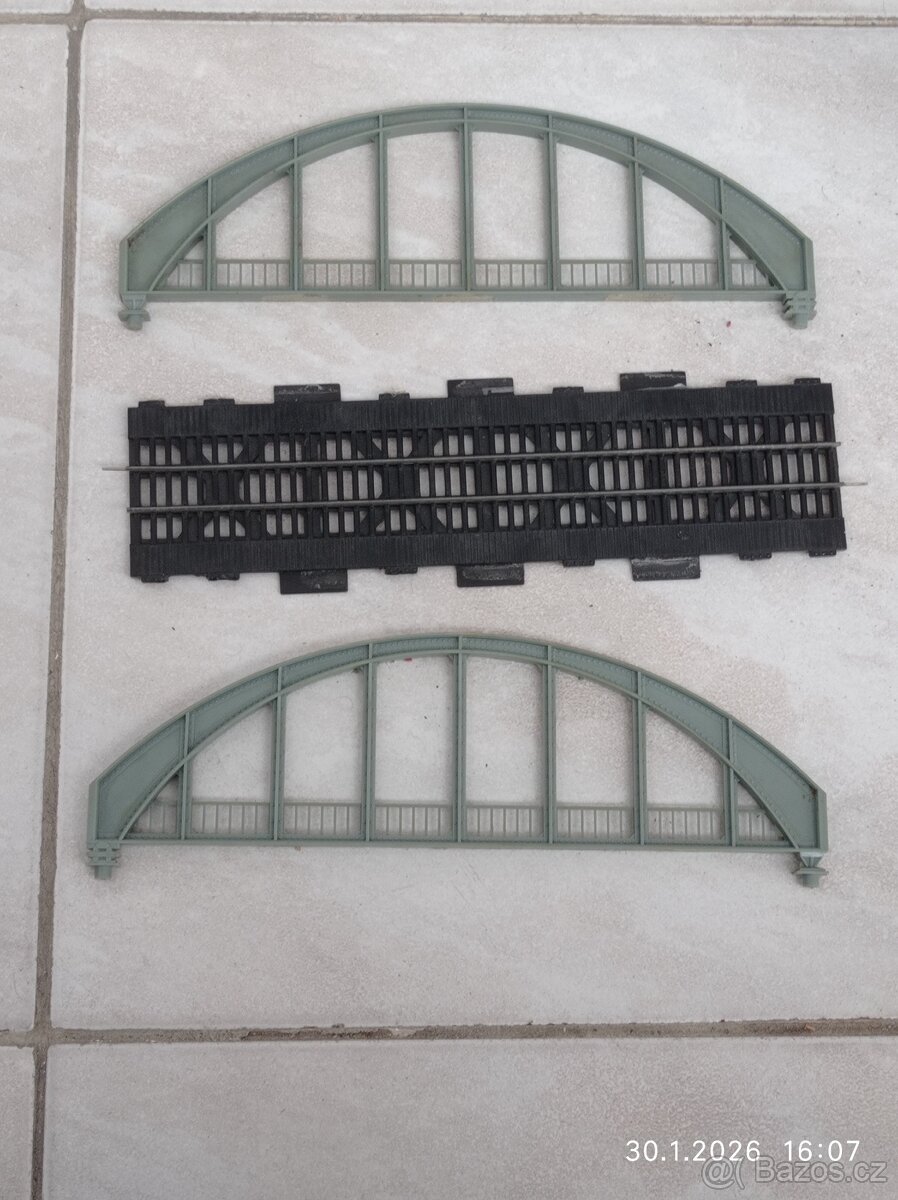 mosty a šturci pro vláčky TT - 4