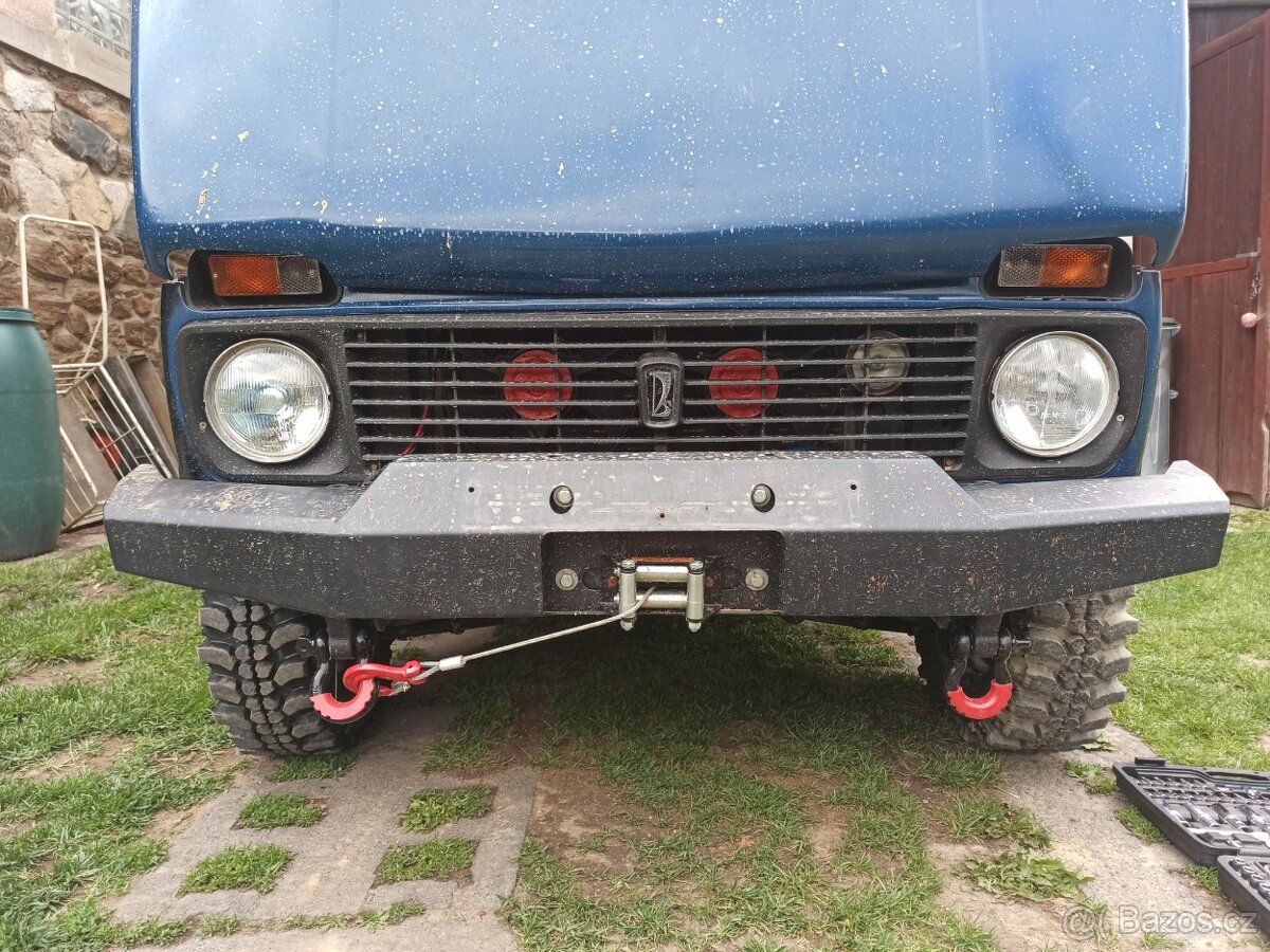 Pevnostní nárazník PRO verze + naviják MSW 3500 lbs na Lada