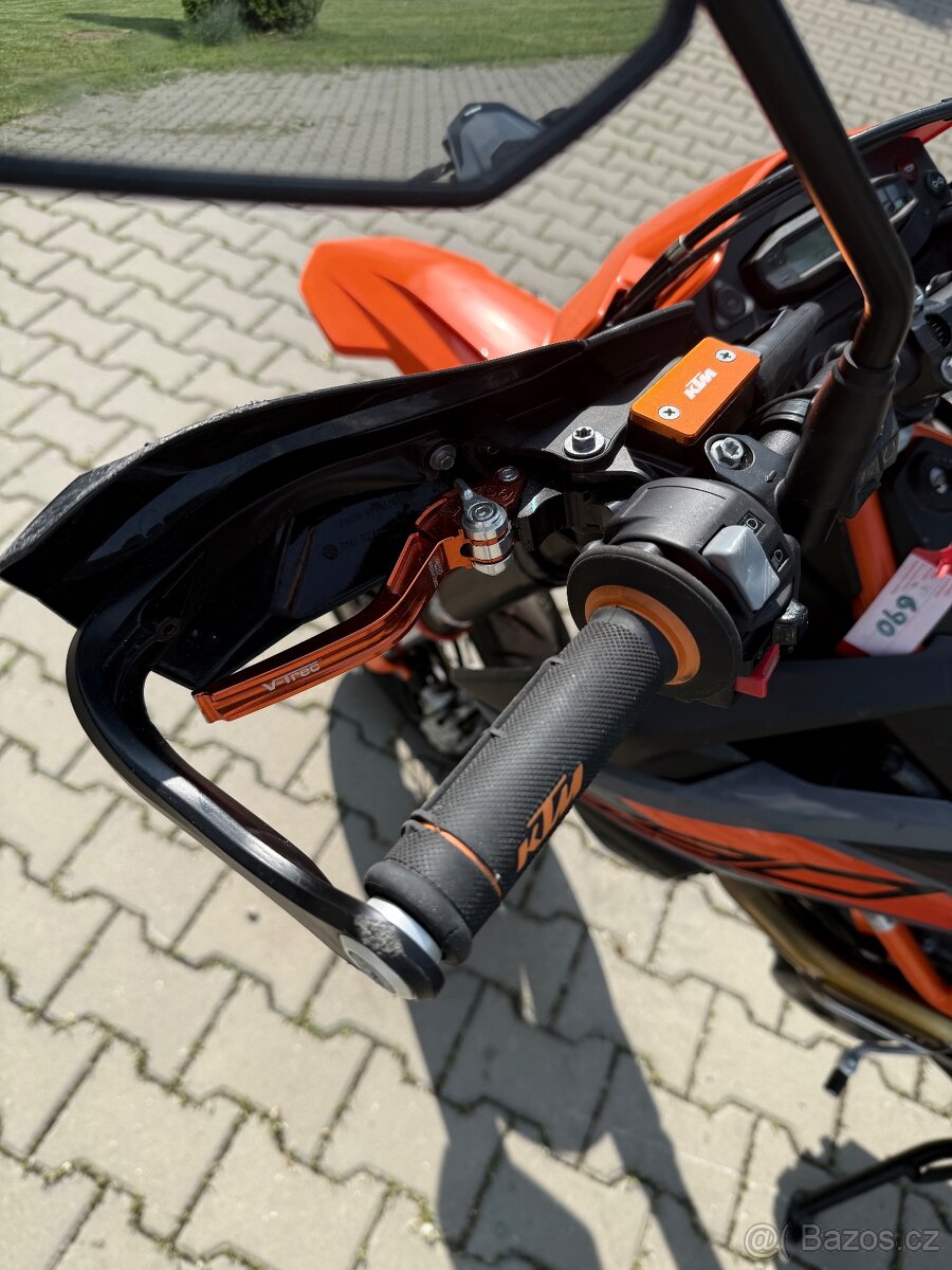KTM 690 SMC R