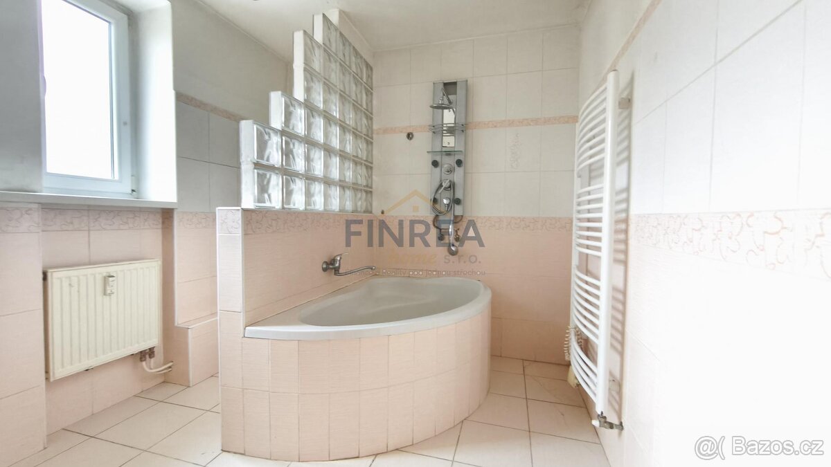 Prodej bytu 2+1 s půdní vestavbou, 104 m2, OV, ul. Podkrušno - 4