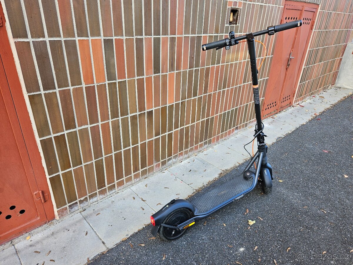 Elektrická koloběžka Ninebot KickScooter F2 Pro E by Segway - 4