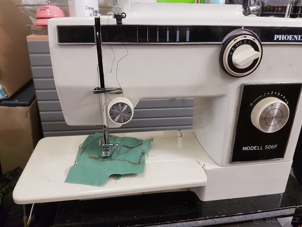 Šicí stroj Phoenix , model 506 F - 4