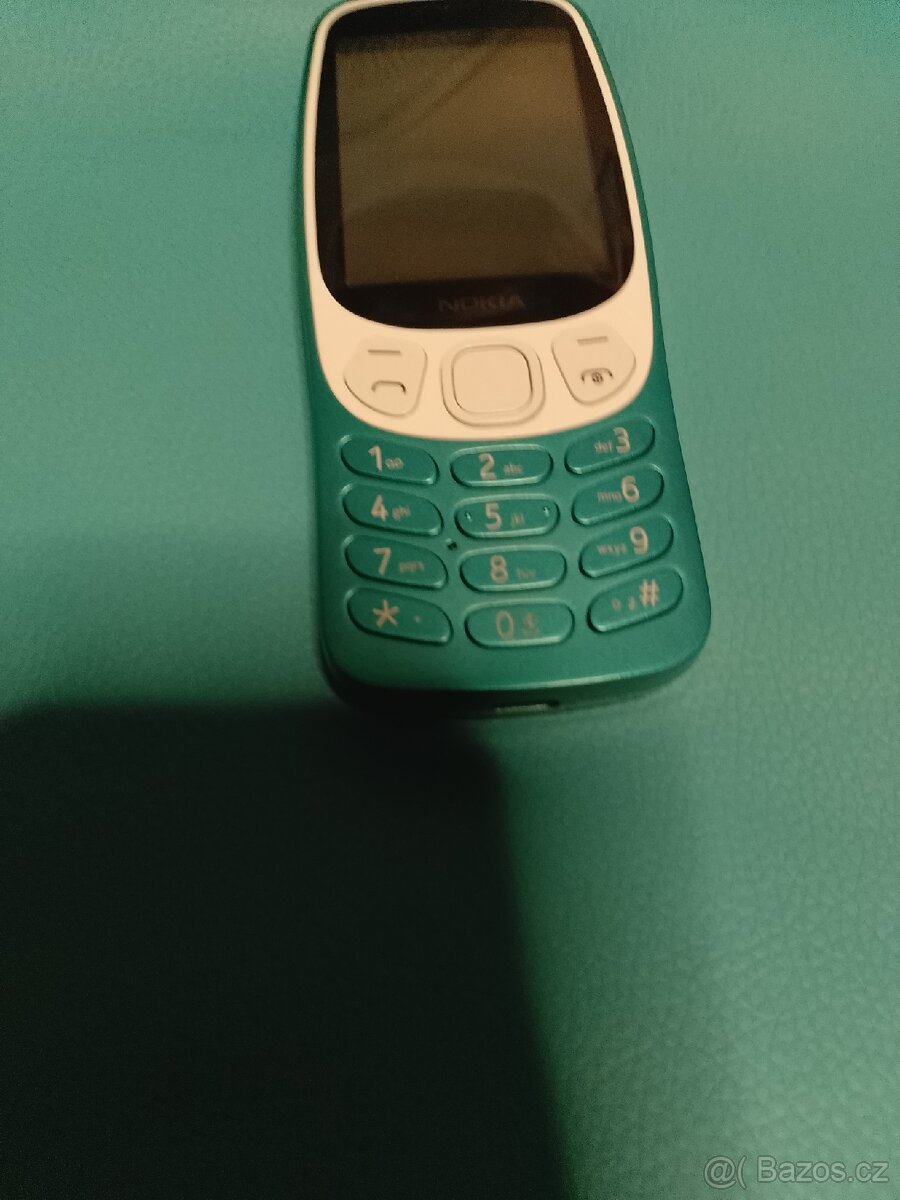 Prodám tlačítkový mobil Nokia q - 4