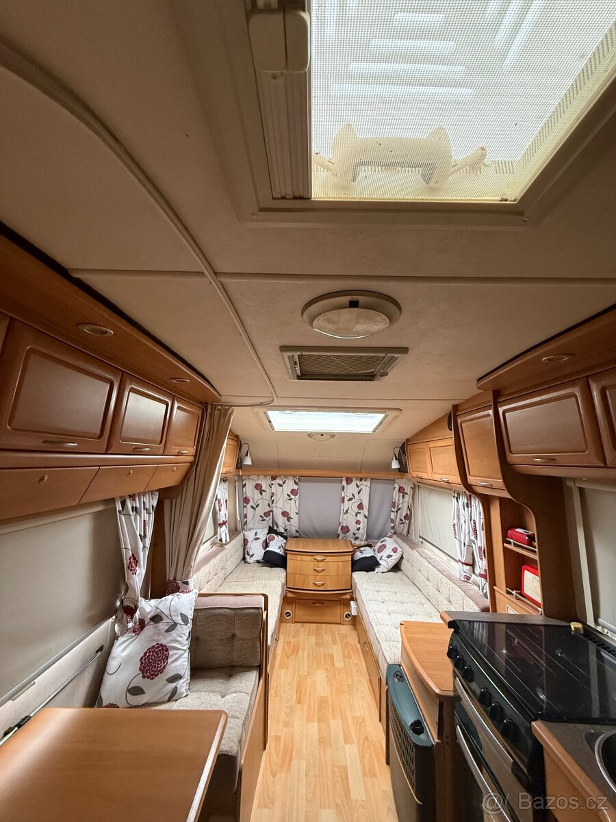 Obytný přívěs Swift Corniche - 4