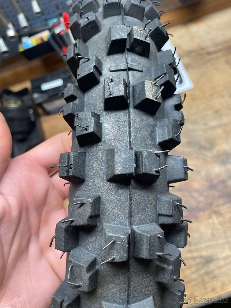 Pneu na pitbike - 4