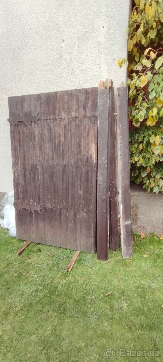 Dřevěné vrata - 4