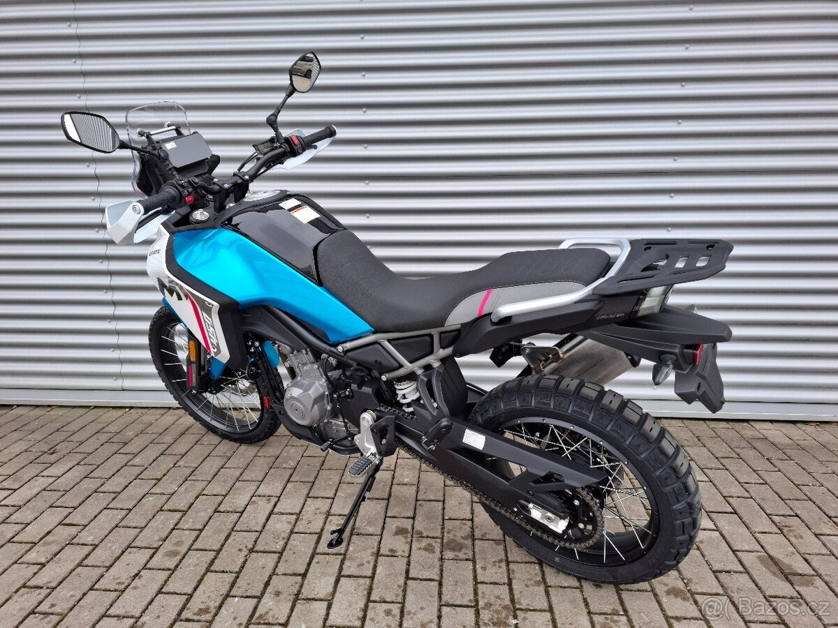 CFMOTO 450MT-R (modrá)