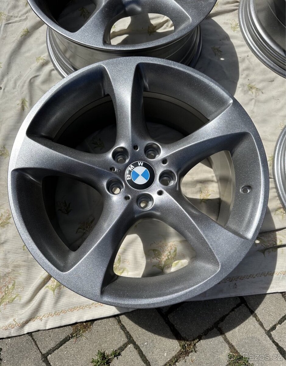 Styling 230 BMW r19 po renovaci - 4