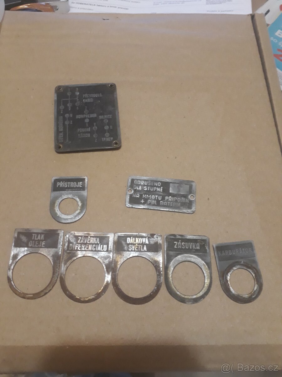 Štítky Tatra 805 - 4