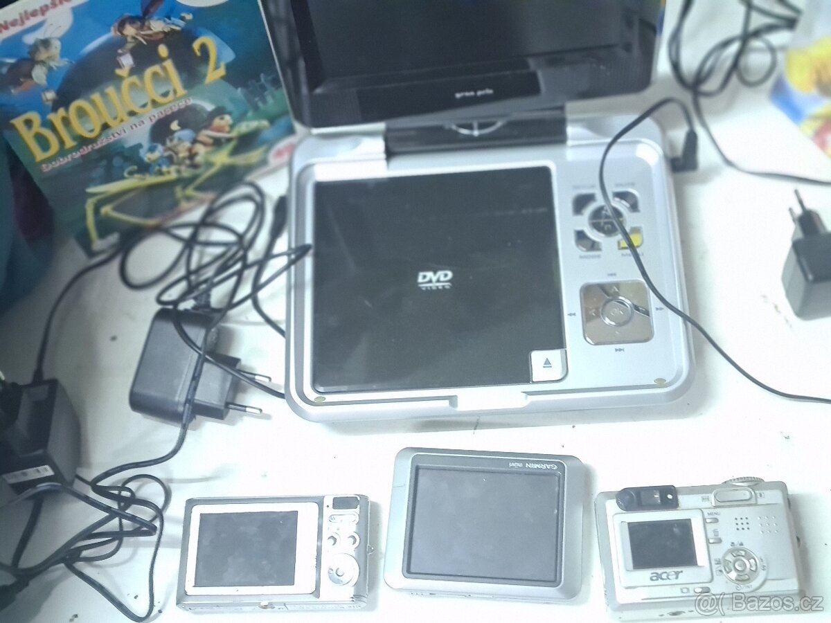 prodam fotaky a jine - 4