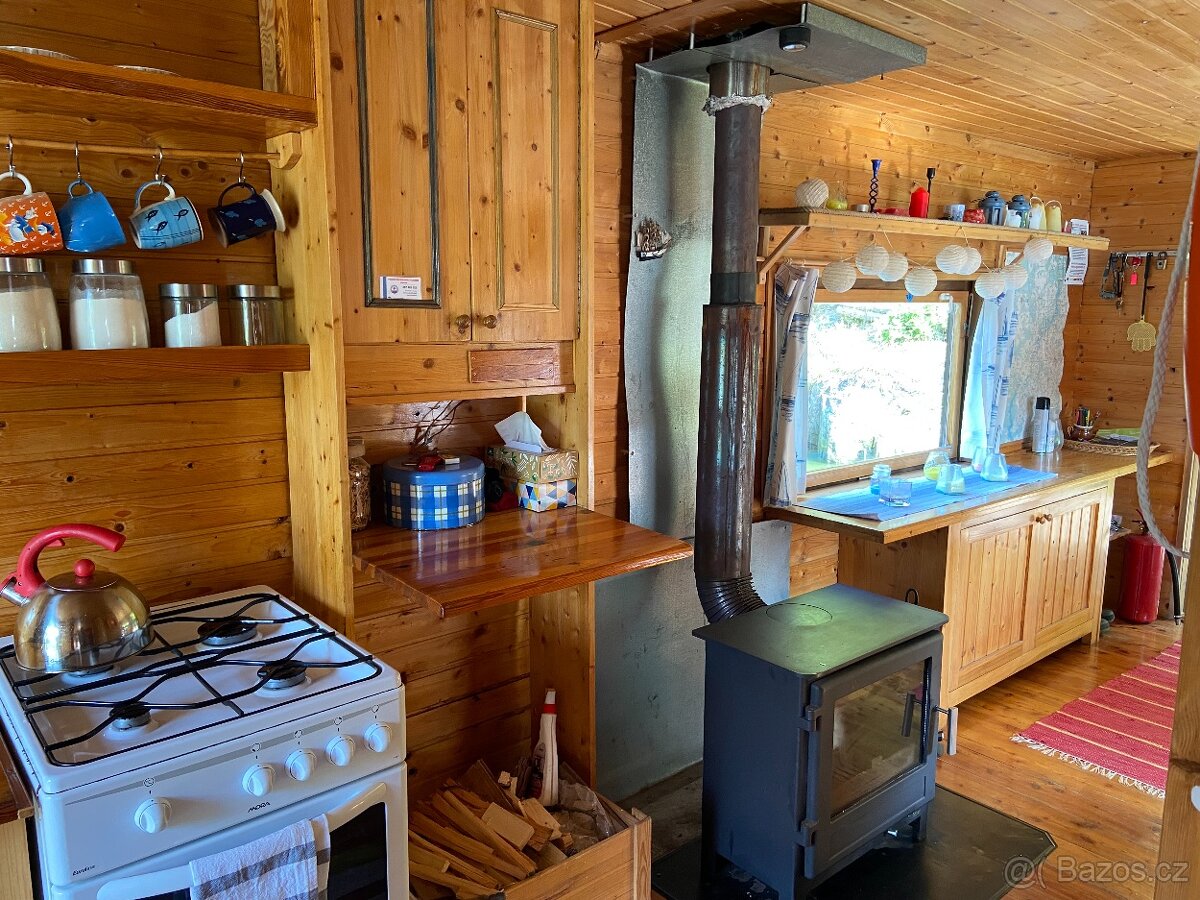 Pronájem HAUSBOTU na Slapské přehradě - 4