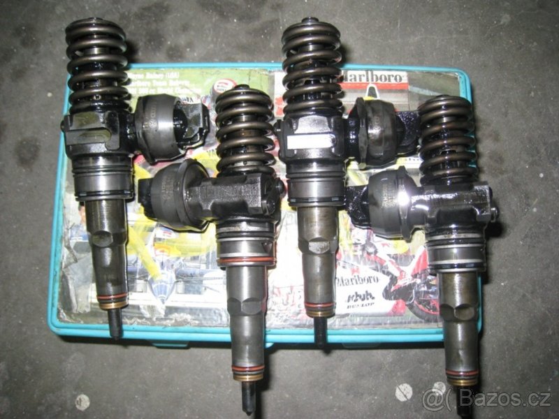 VW Caddy,Golf,Touran 1.9 TDI r.v.2007 ND - 4