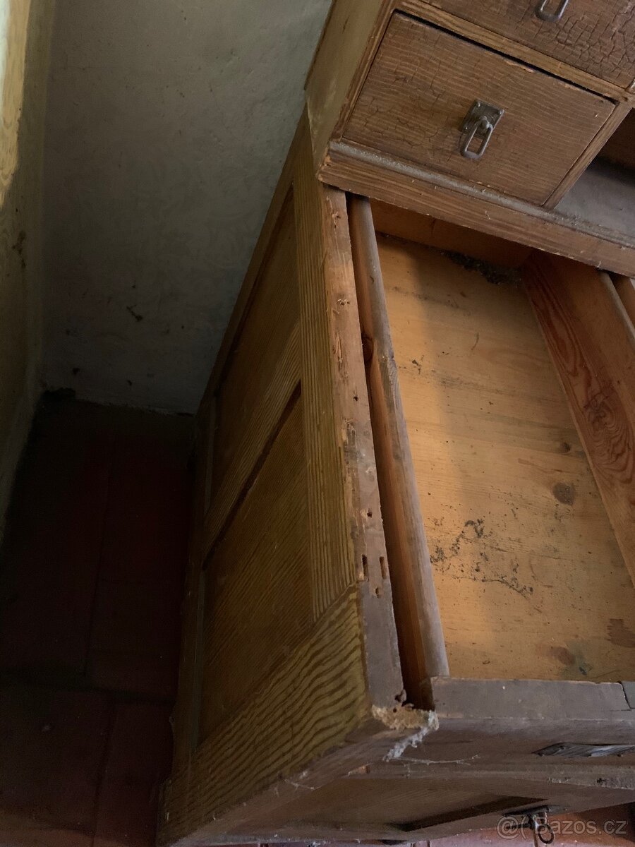 starožitný fládrovaný psací stůl - 4