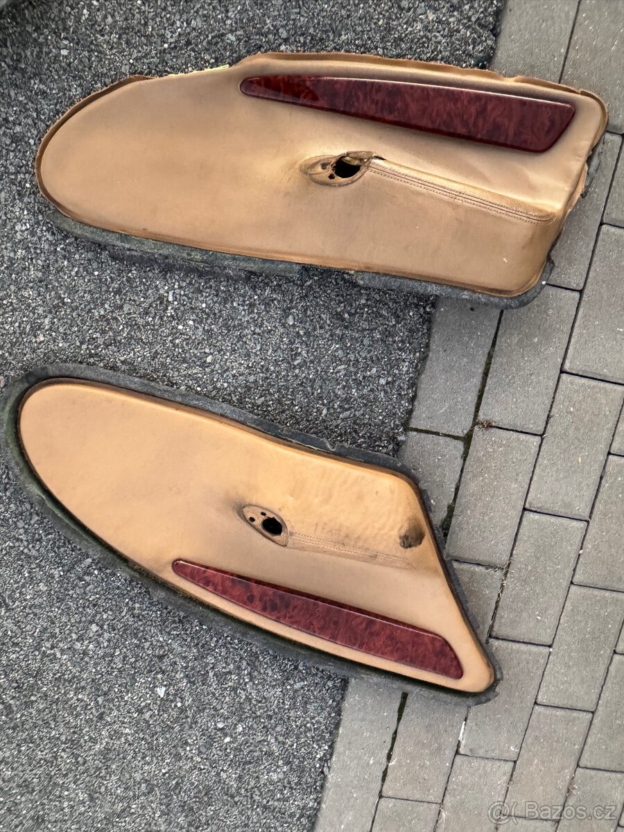 Škoda Octavia 1 drevodekor Laurin a Klement - 4