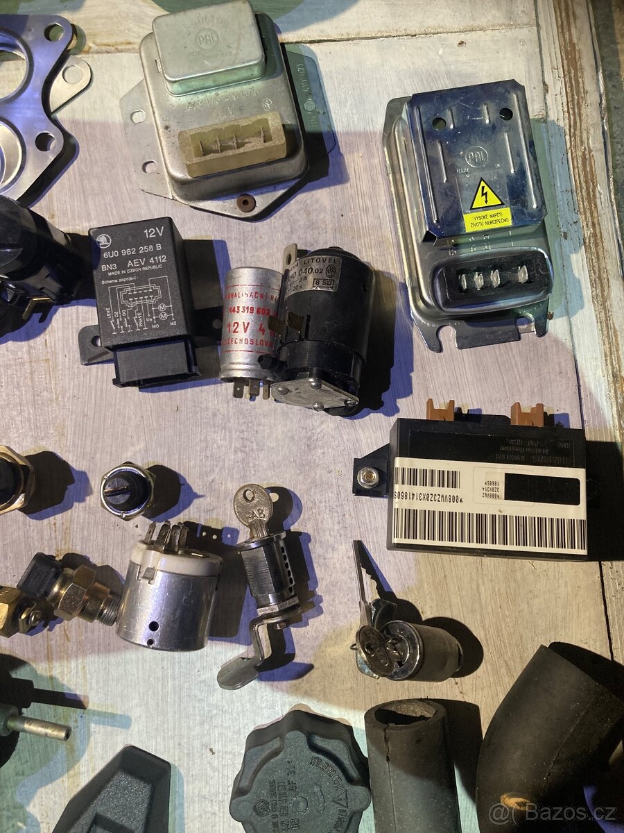 Sada různých dílu Favorit Felicia - 4