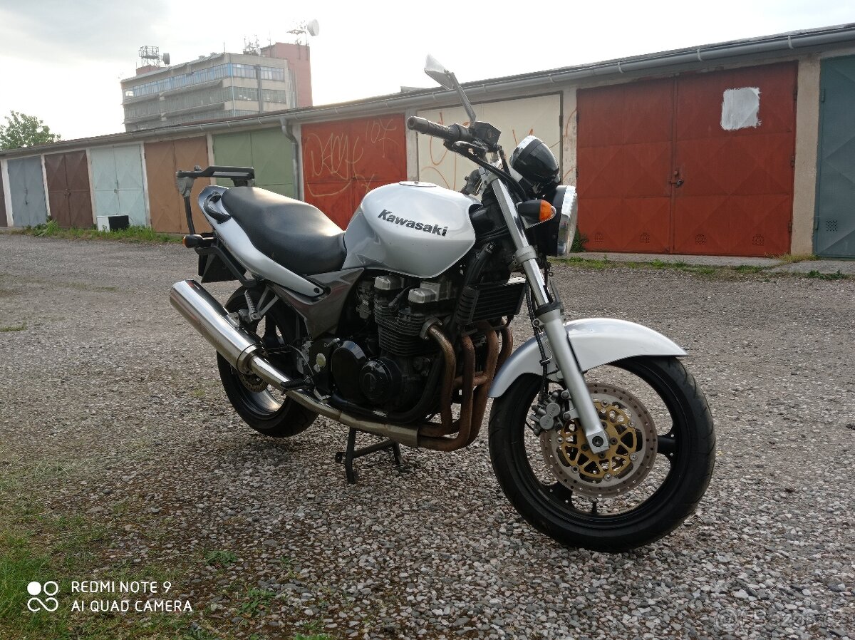 Kawasaki ZR7 - 4