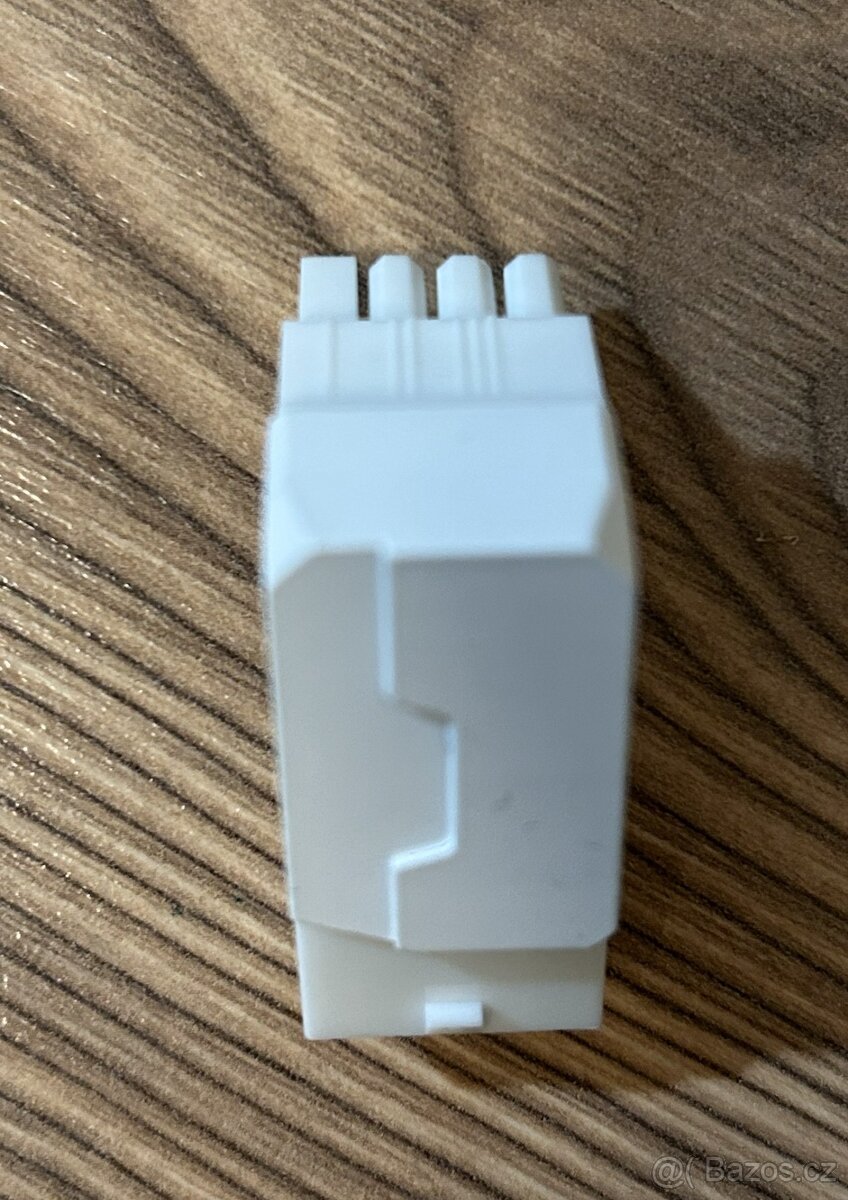 8pinový PCIe napájecí adaptér pro GPU, 90° úhlový konektor - 4