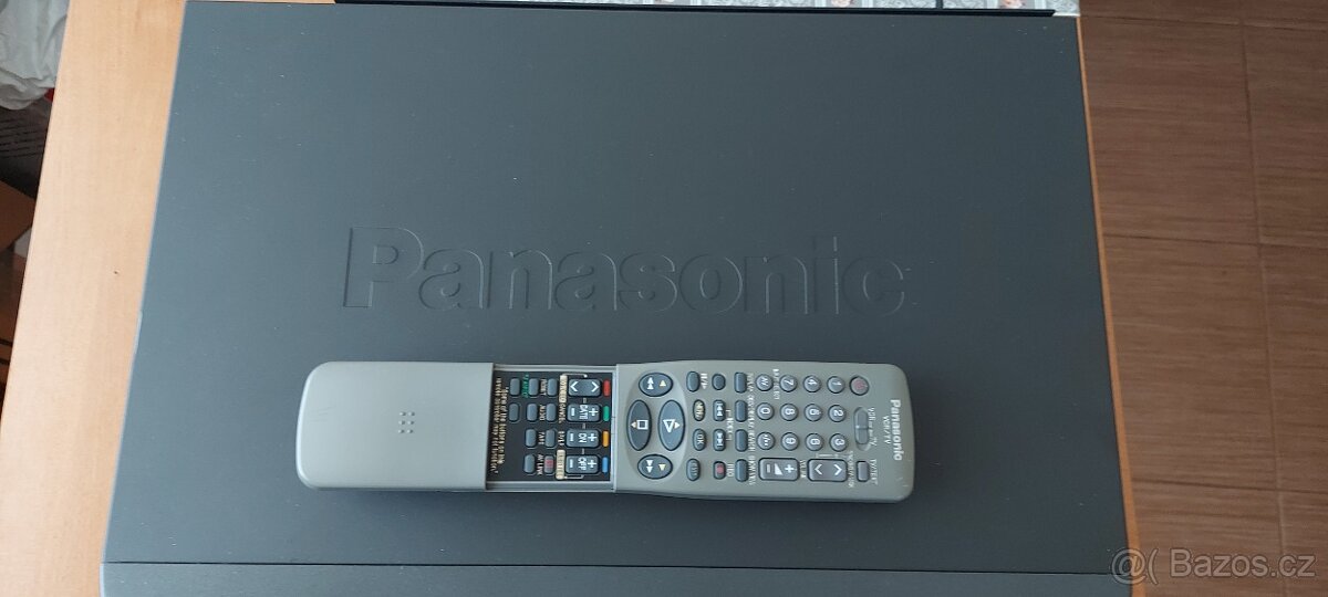VIDEOREKORDÉR PANASONIC NV-FJ612EE-K - 4