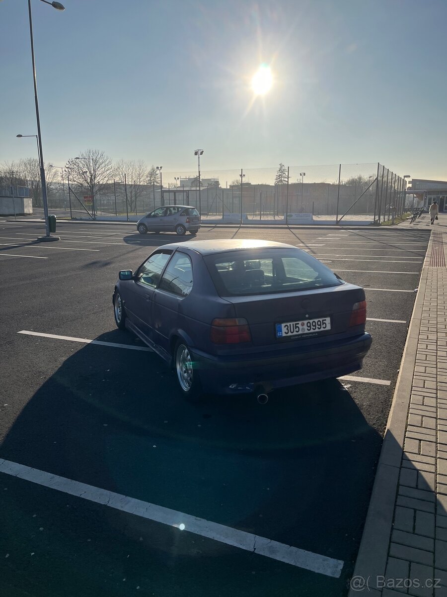 BMW E36 compact 316i - 4