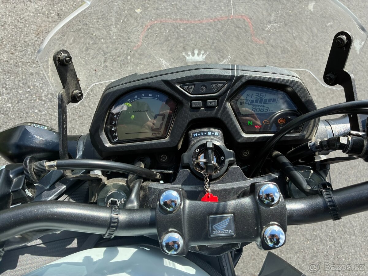 Honda CB650F - 4
