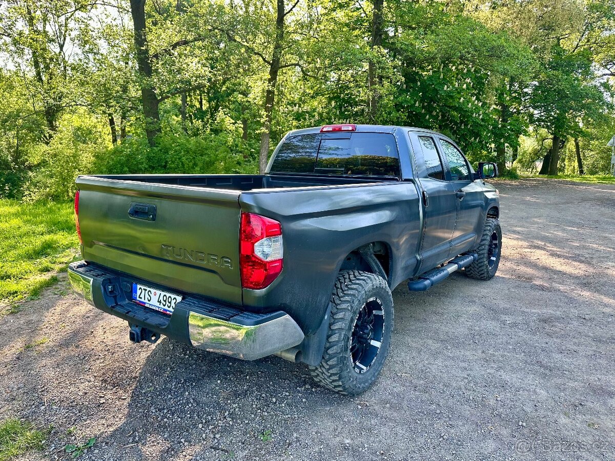 Toyota TUNDRA 4.6 - V8 , 234kW, 4x4.