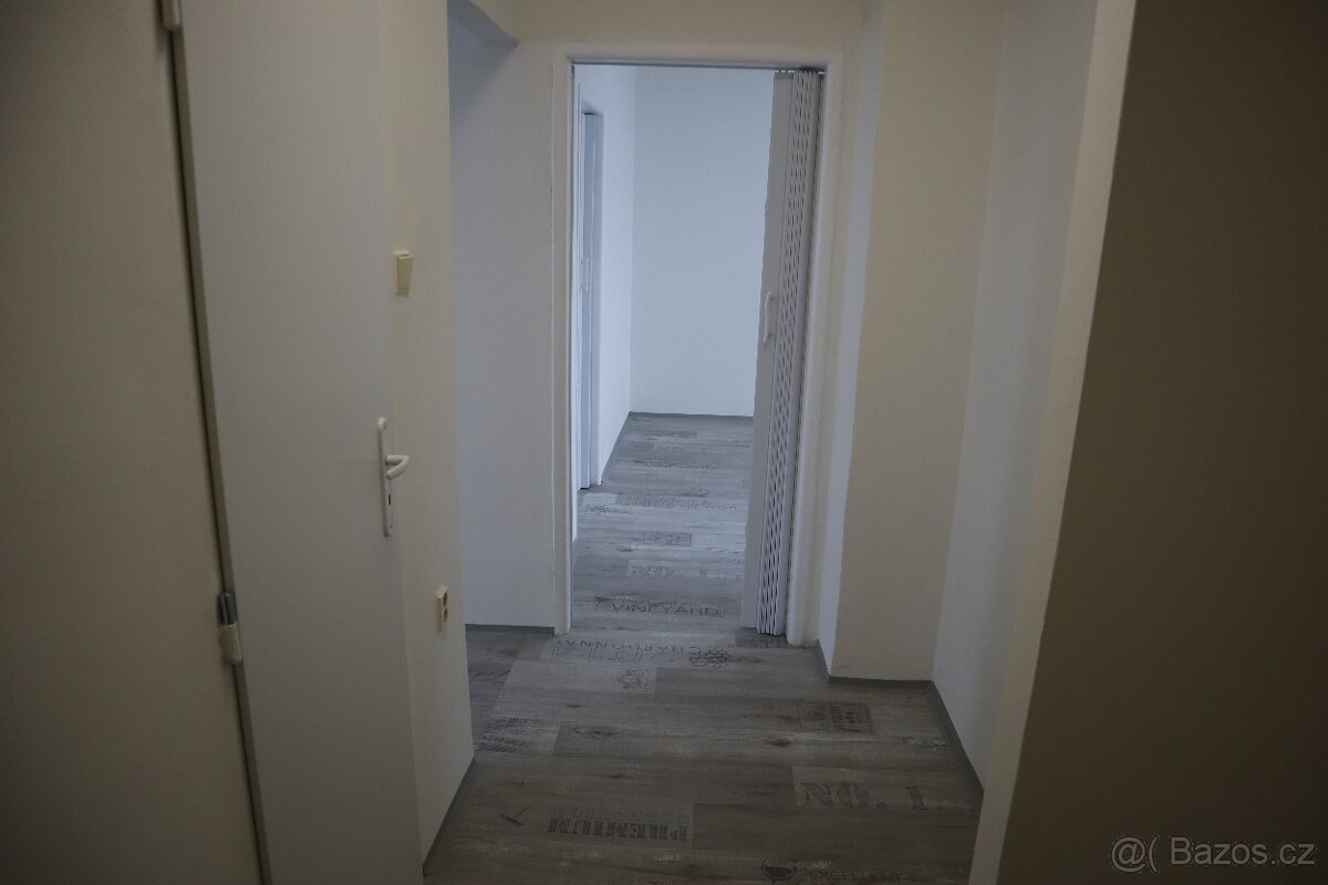 Pronájem bytu 2+1, s balkonem, ul. Osvobození, Jirkov - 4