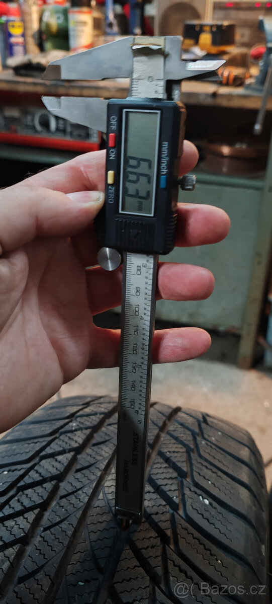 2 zimní pneumatiky BRIDGESTONE 215/65R17 99H 7,00mm - 4