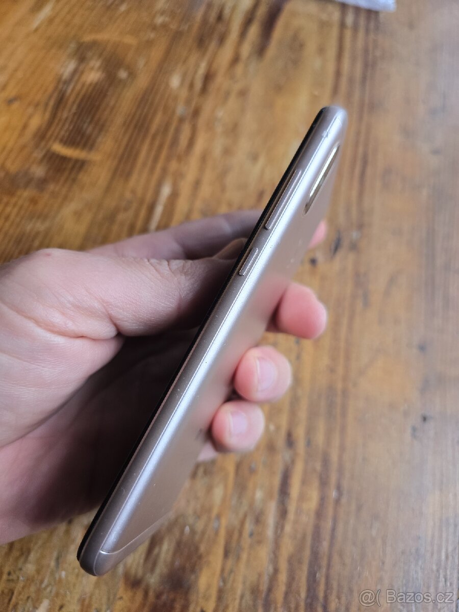 Xiaomi Mi A2 Lite, 64GB - 4