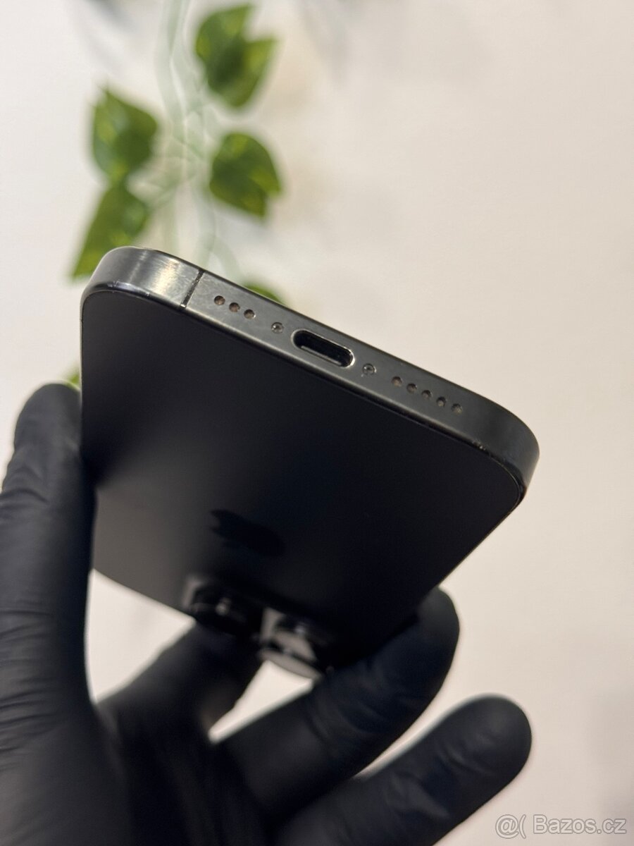 iPhone 15 Pro 256GB černý - 4
