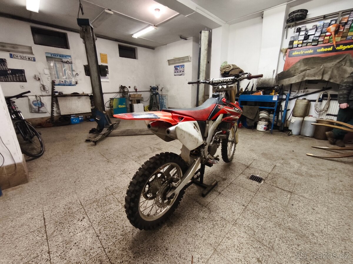 Honda CRF250R - 4