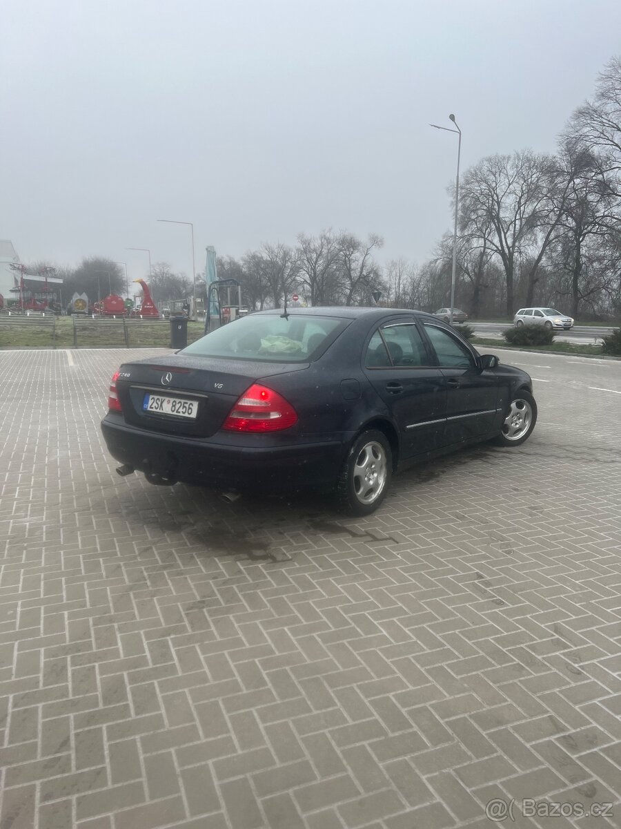 mercedes-benz w211 e240 - 4