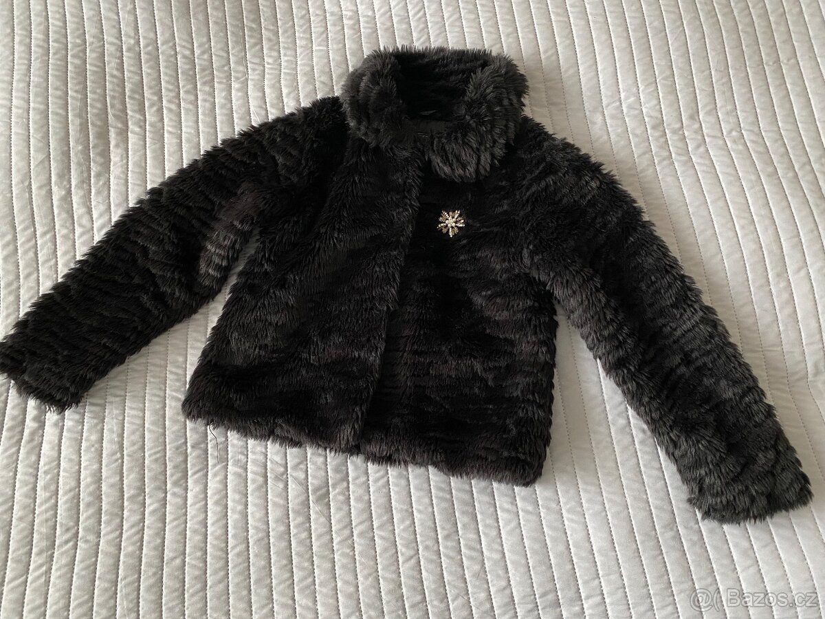 Dívčí černý kožíšek vel. 140-146 - 4