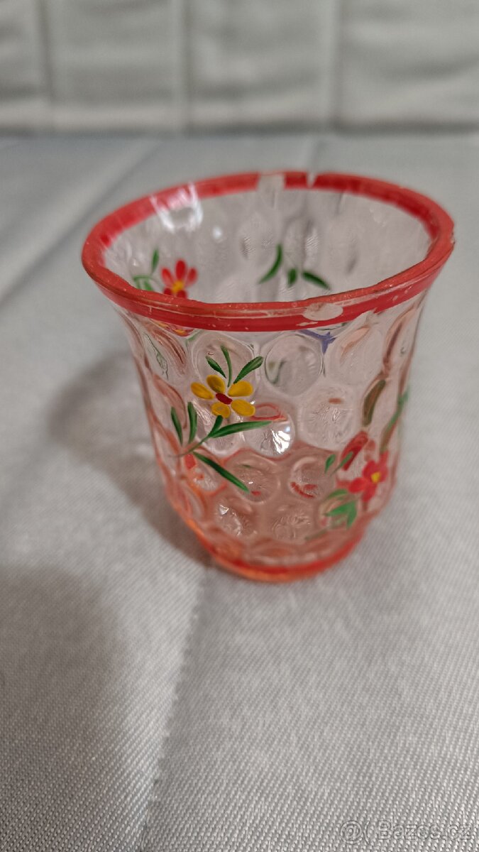 Sklenička s kytičkami - 4