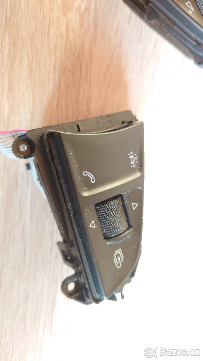 Ovládání multifunkčního volantu 3V0919719A - 4