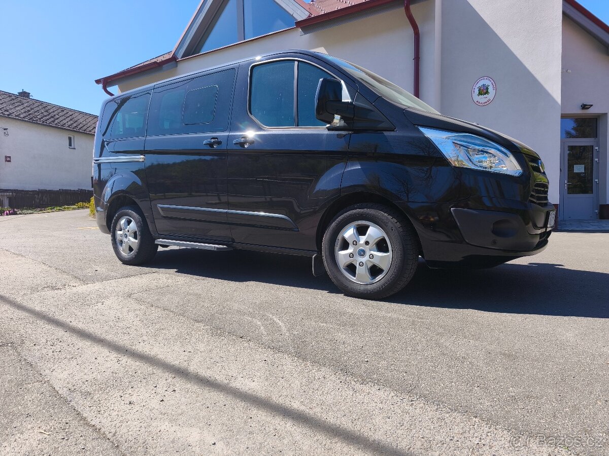 FORD TOURNERO CUSTOM-9 MÍST-116KW - 4