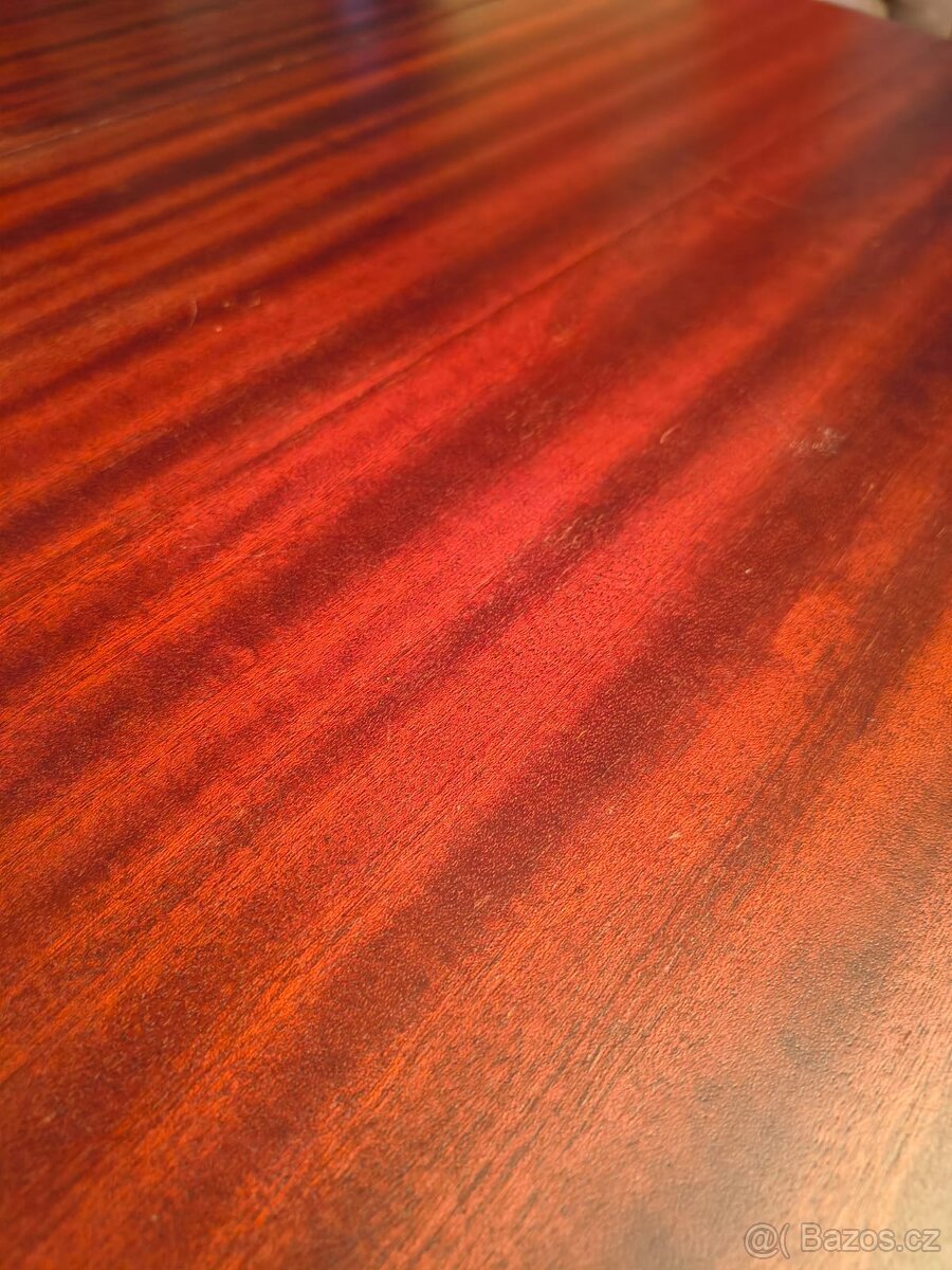 Jídelní stůl rozkládací z masivu - kulatý - 4