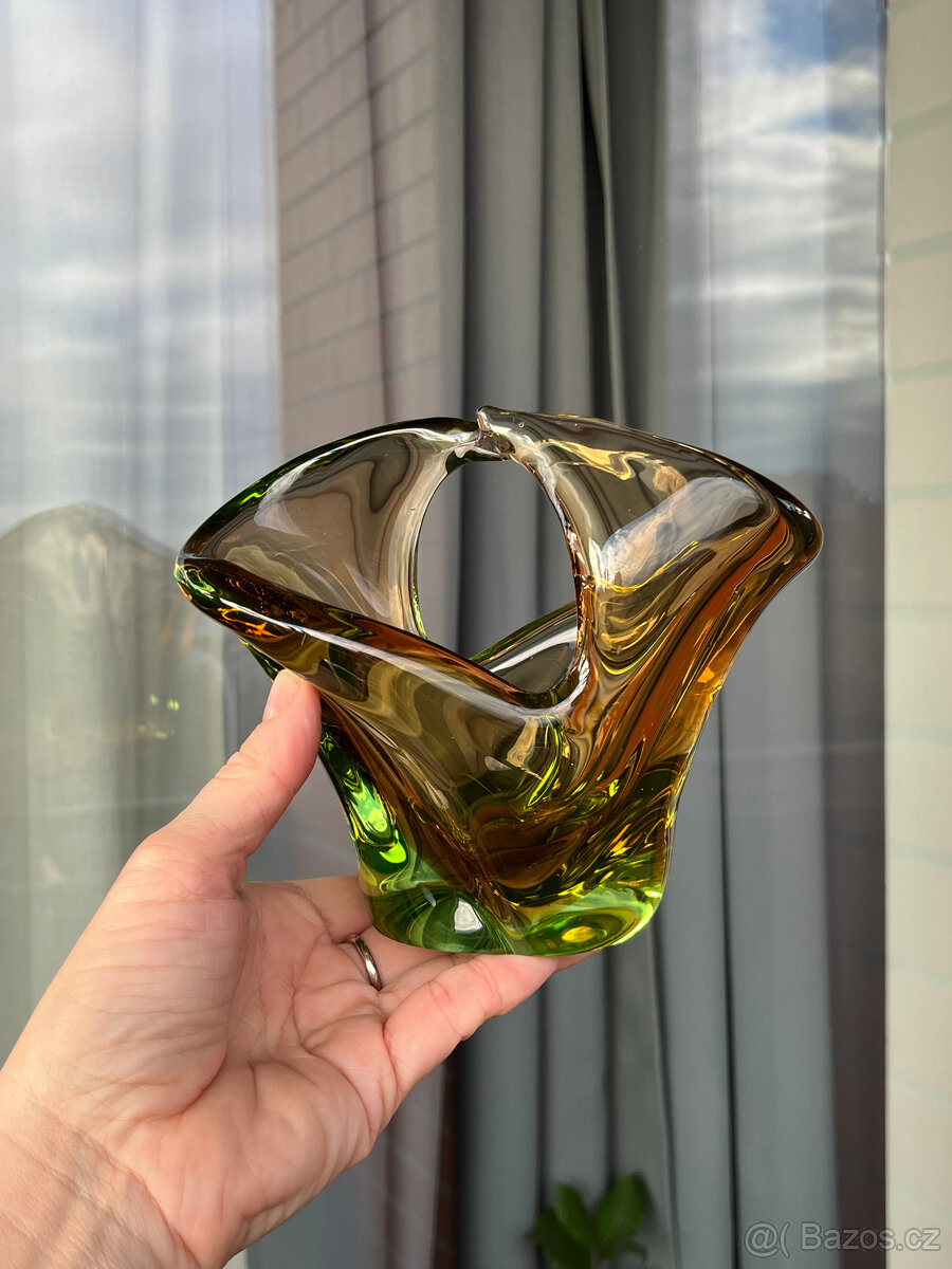 Košík Elegance, uranové hutní sklo, Milena Velíšková - 4