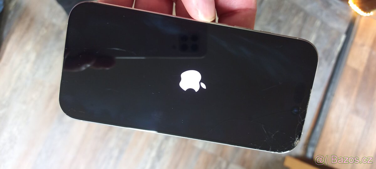 Apple Iphone 16 Pro - 4