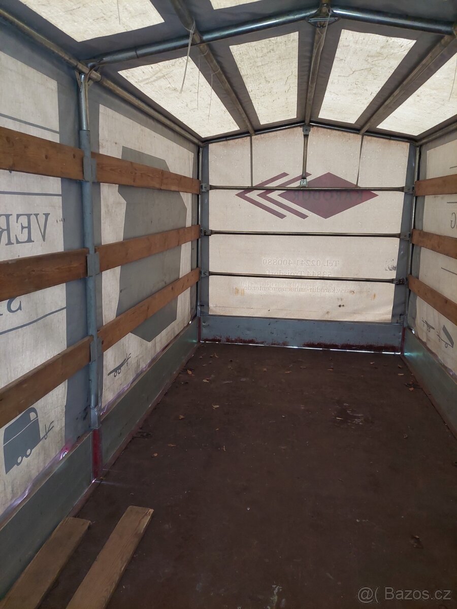 Přívěs s plachtou, točna - 4