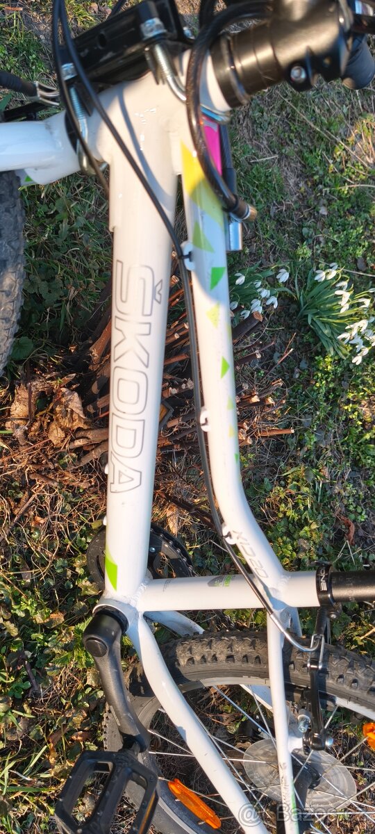 Dětské kolo/bílé/velikost 20 - 4