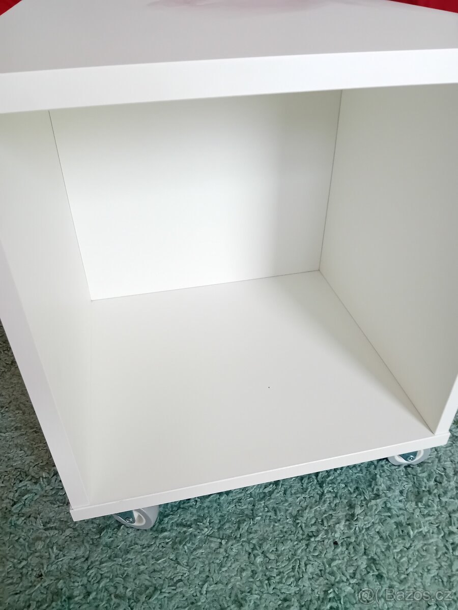 Stolek Ikea na kolečkách - 4