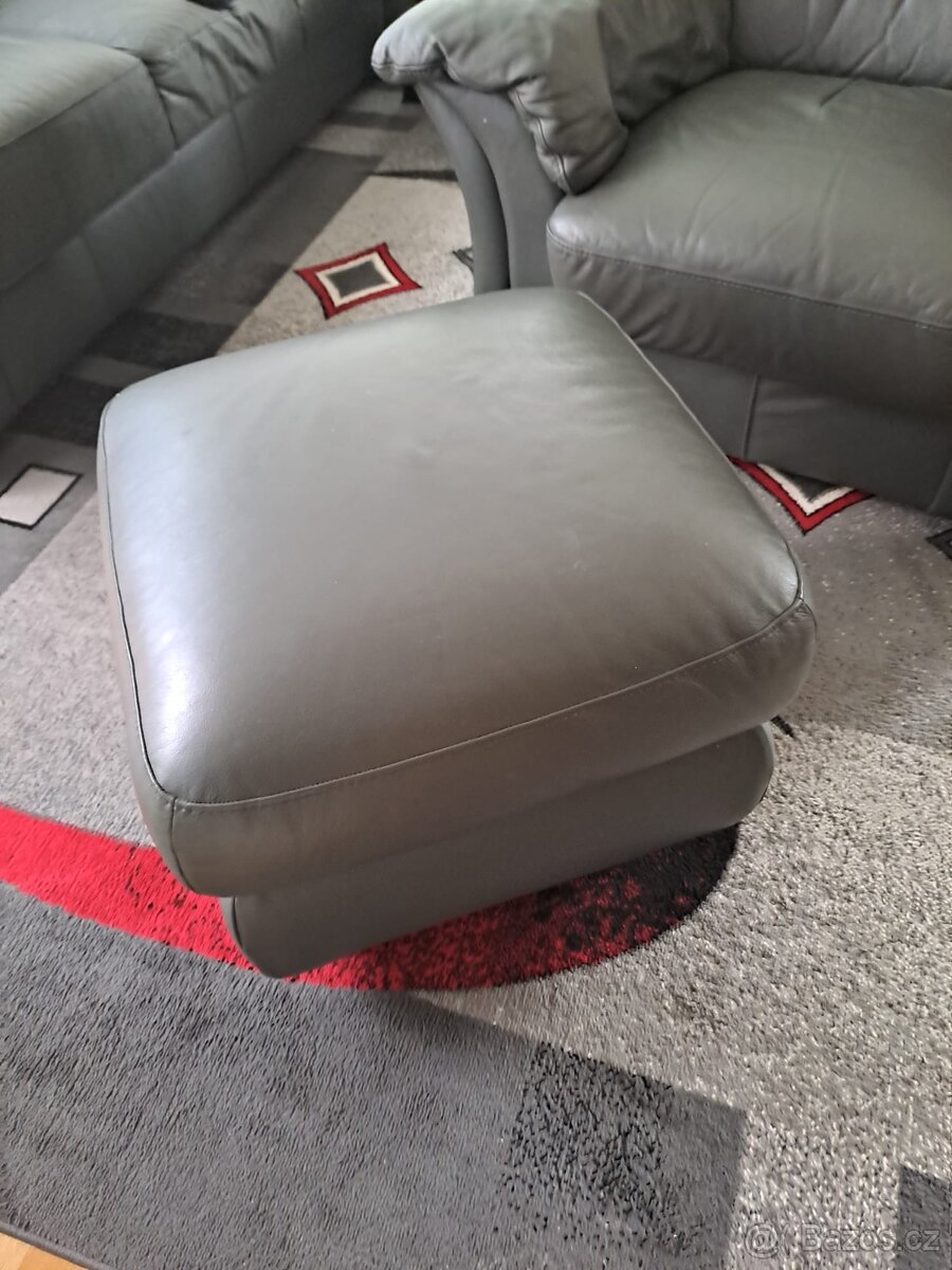 Kožená sedací souprava – 3+2+křeslo+taburet - 4