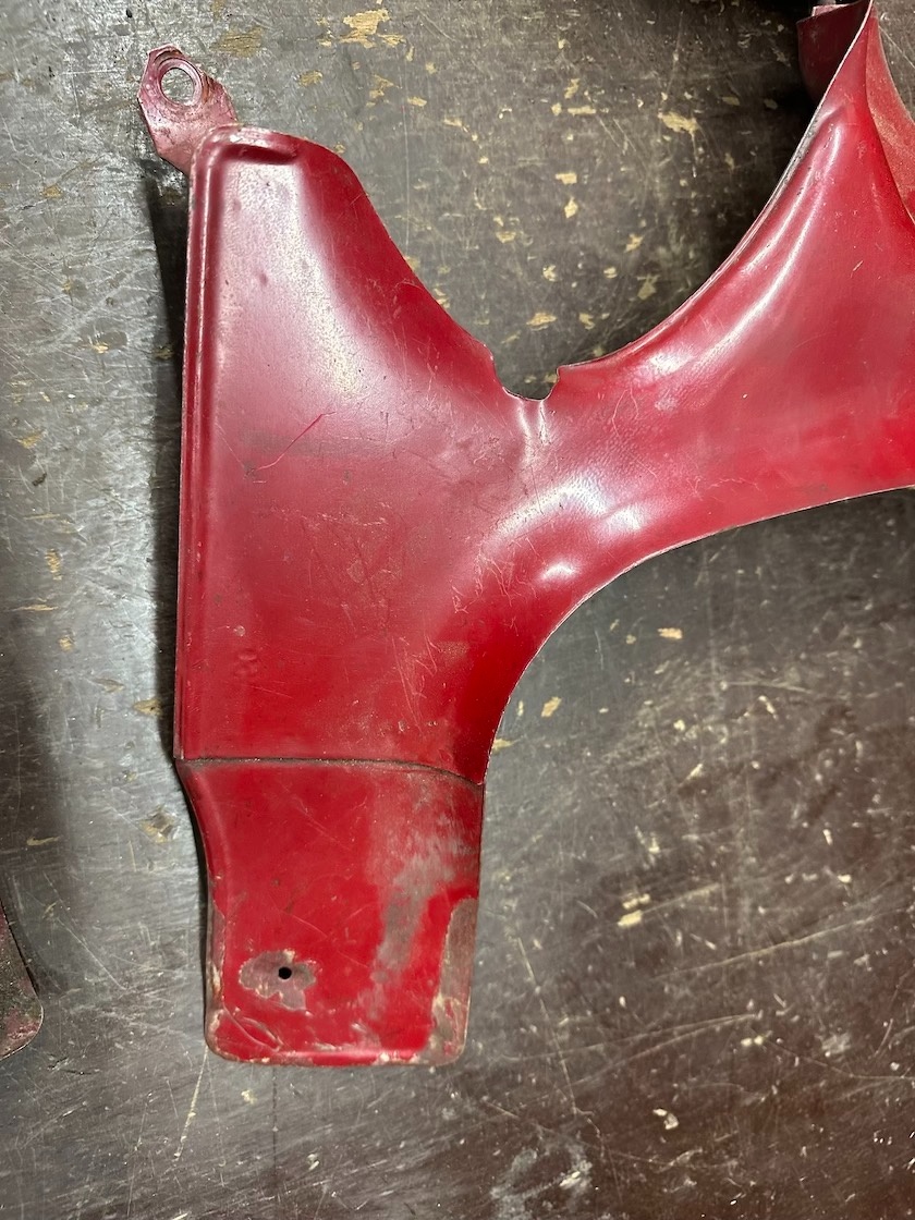 Predám podsedlové plechy JAWA 350/360 361 - 4